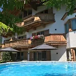 Appartement Hahnenkammblick