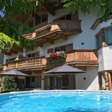 Apartment Hahnenkammblick