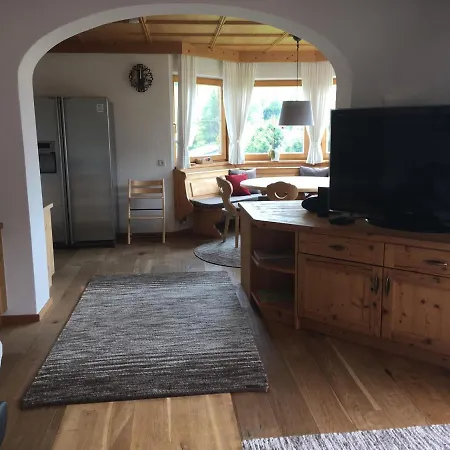 Hahnenkammblick Apartment *